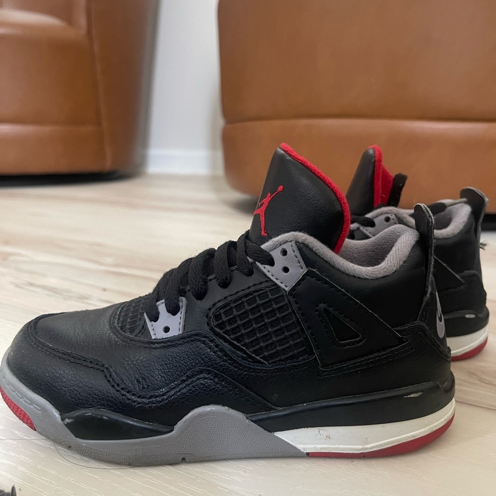 Boys Jordan 4’s size 13C